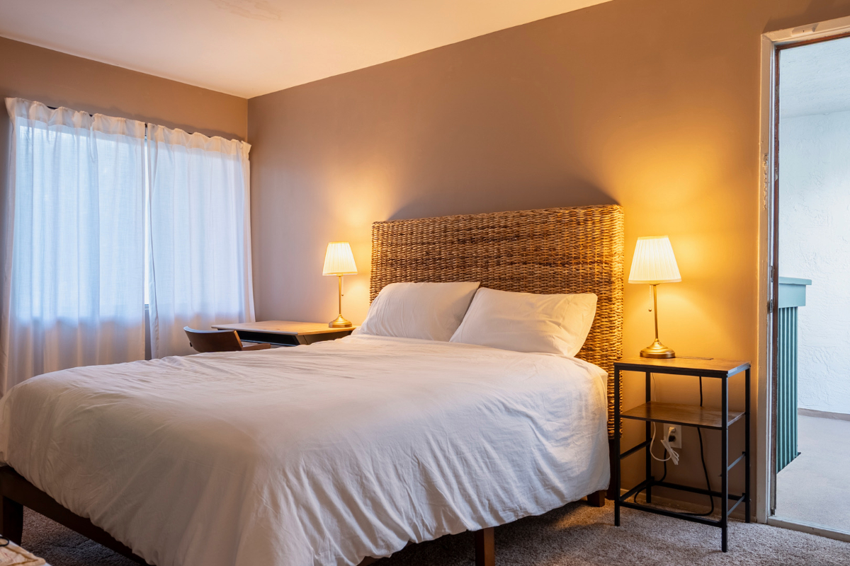Quiet 2BR/1.5BA, 2 Parking Spots - Minutes to Sharp Memorial & Scripps La Jolla - Photo 4