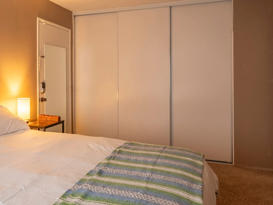 Quiet 2BR/1.5BA, 2 Parking Spots - Minutes to Sharp Memorial & Scripps La Jolla - Photo 5