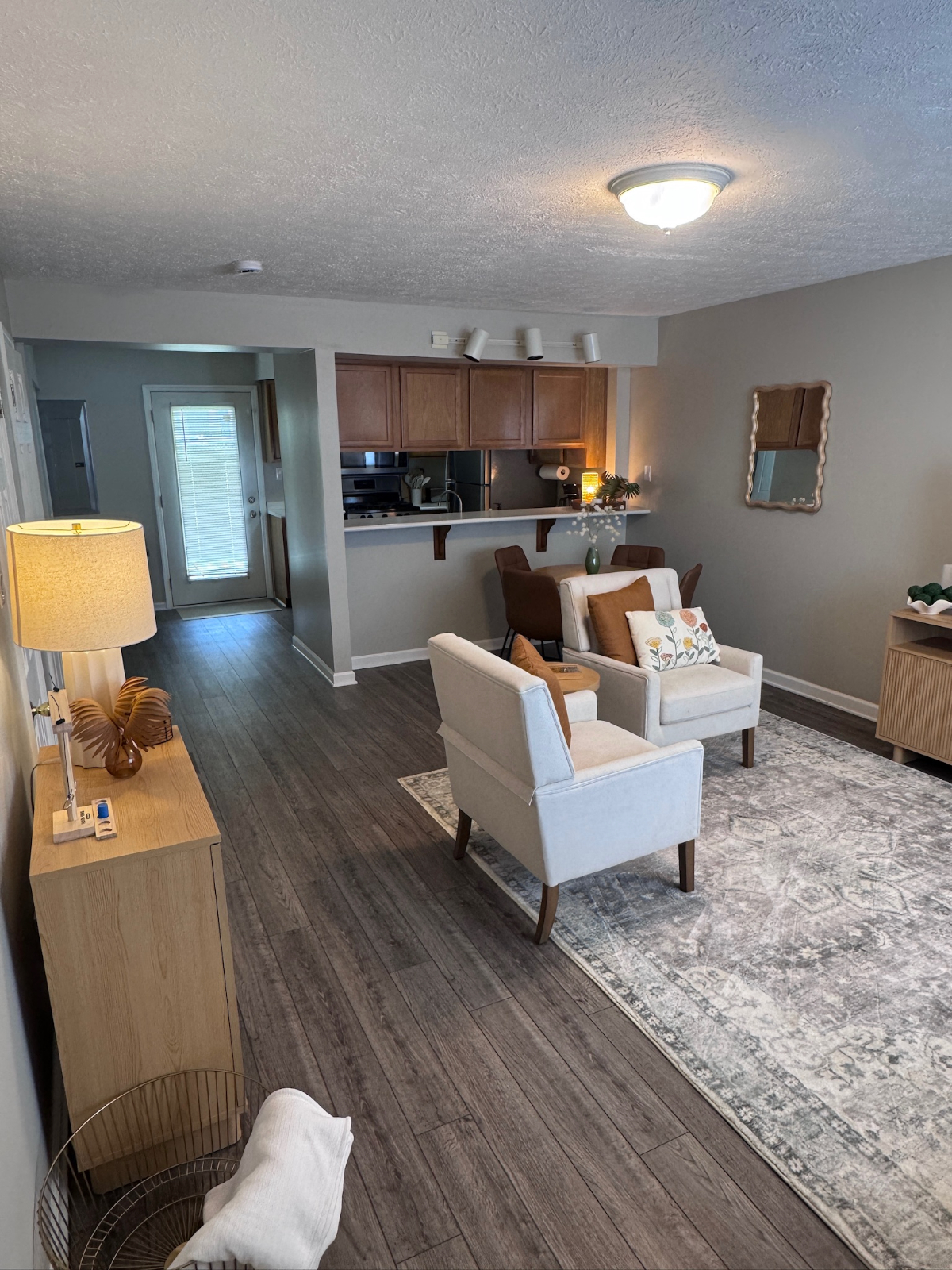 Cozy Main Street 2BR Near Park w/ Private Parking - Photo 7