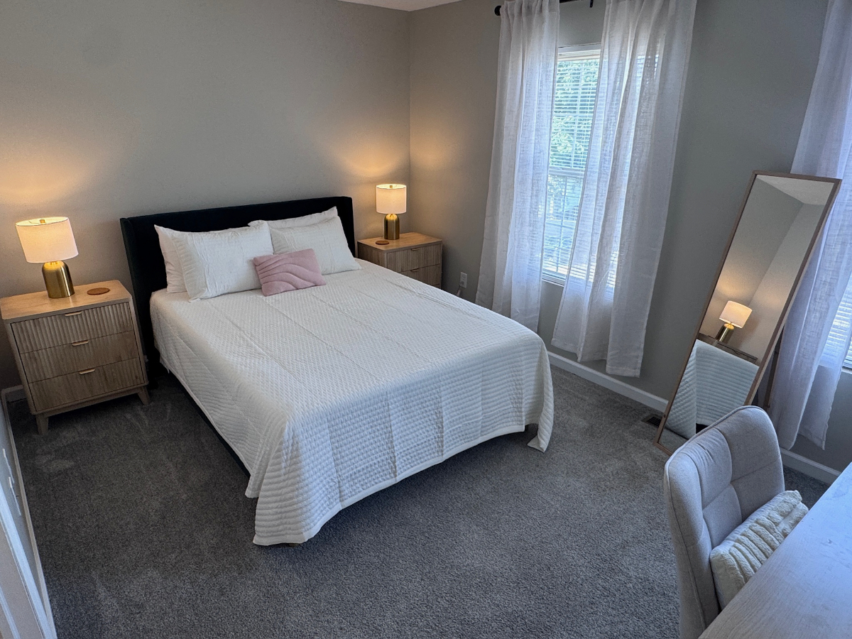 Cozy Main Street 2BR Near Park w/ Private Parking - Photo 3