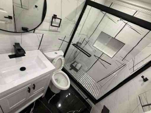 Private Master Suite in Brand-New Home with Shared Living Spaces & Prime Location Near Hospitals - Photo 10
