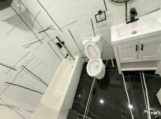 Private Master Suite in Brand-New Home with Shared Living Spaces & Prime Location Near Hospitals - Photo 9