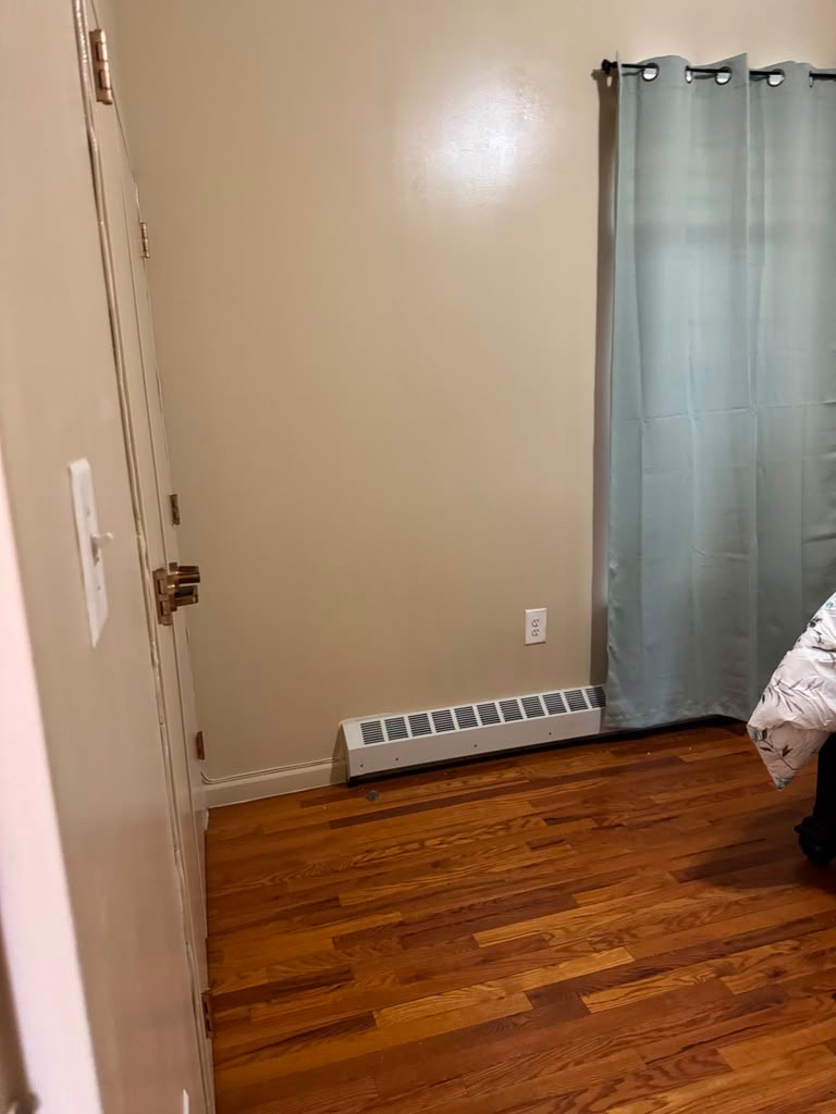 Private Room in a Safe & Convenient Area - Photo 2