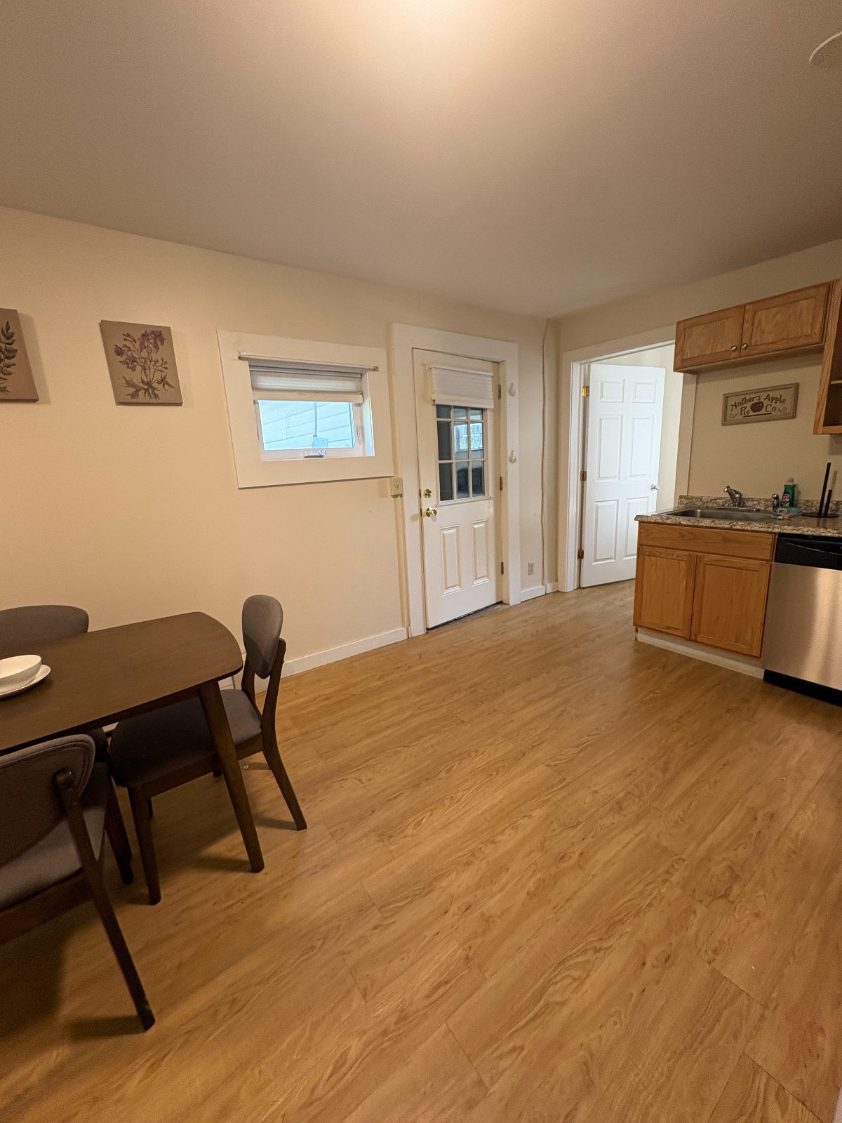 Lovely 2 bedroom unit in the heart of Morrisville - Photo 4