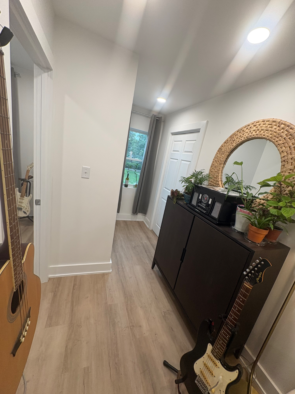 Modern, Newly Renovated and Zen Unit - Photo 3