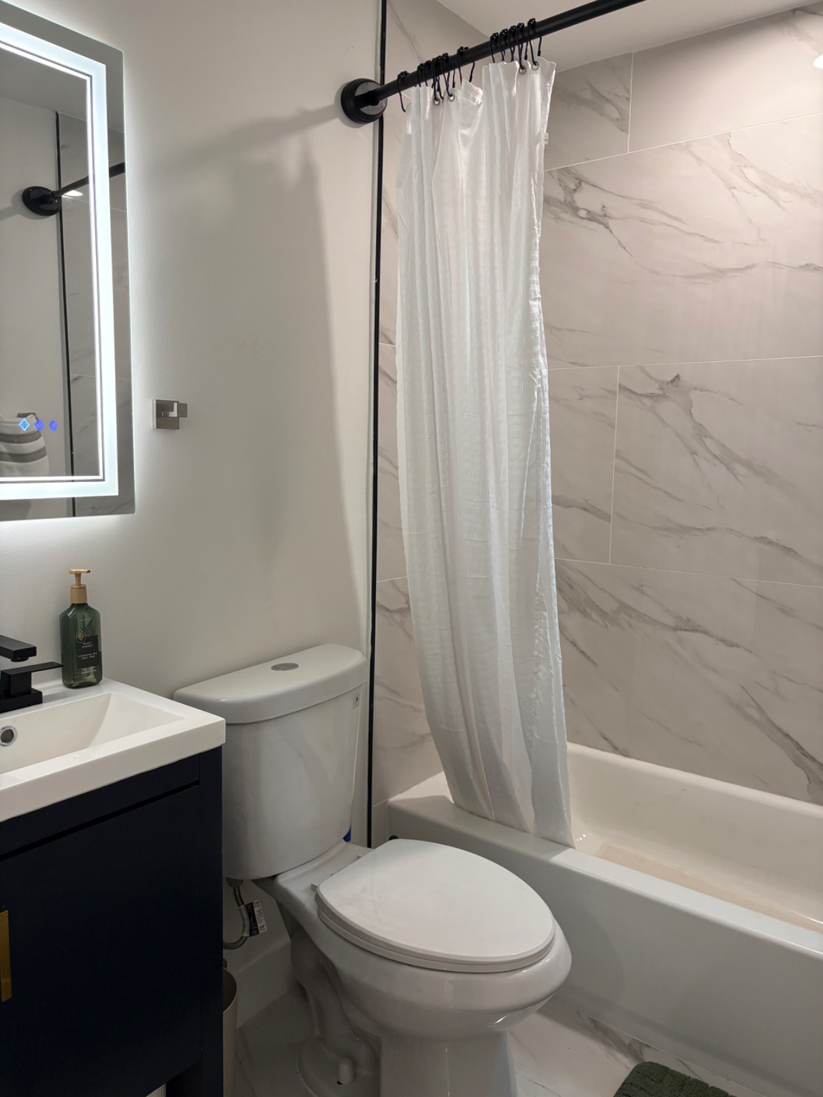Modern, Newly Renovated and Zen Unit - Photo 4