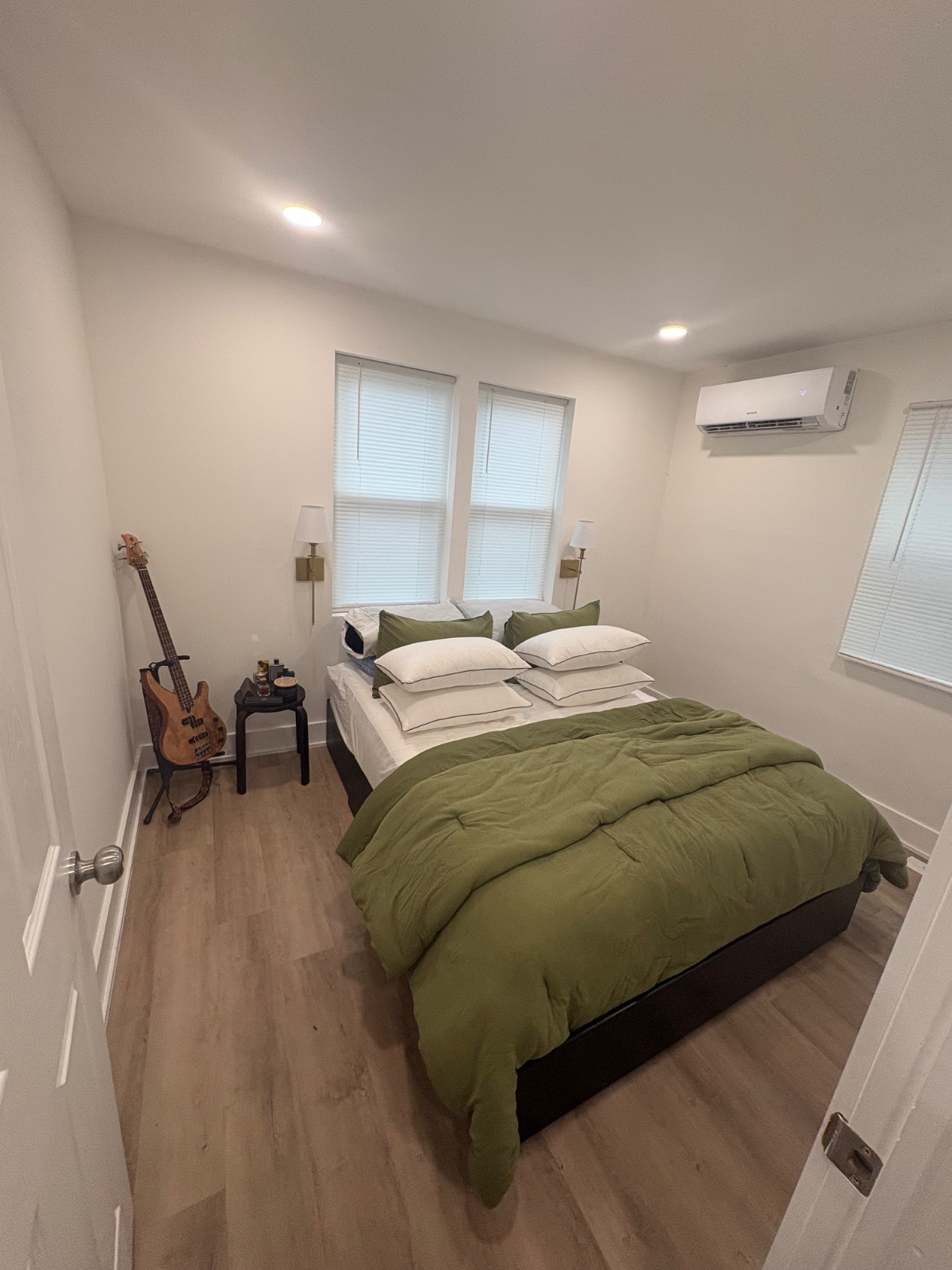 Modern, Newly Renovated and Zen Unit - Photo 7