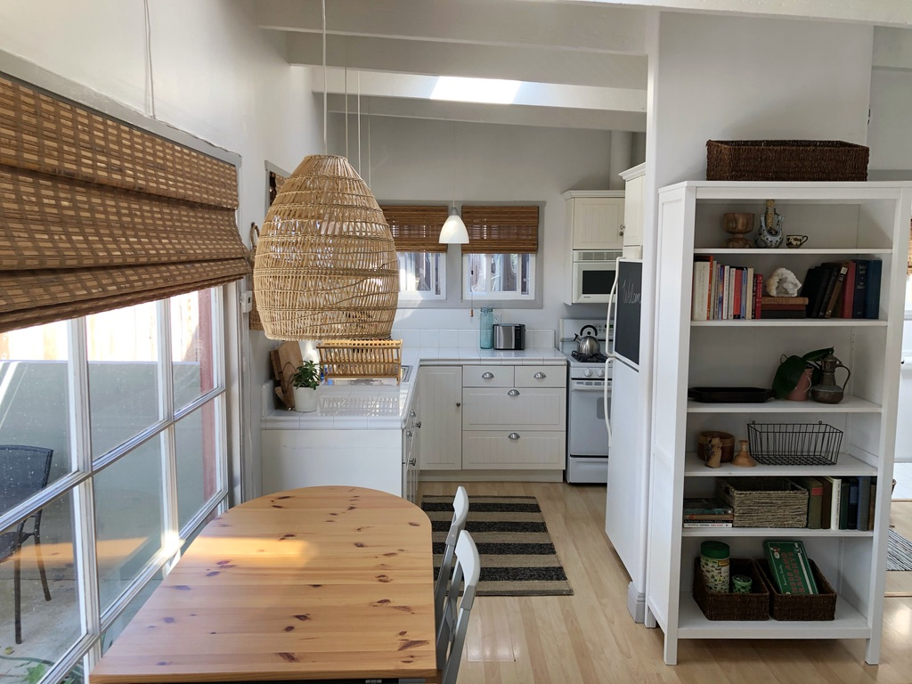 Charming Midtown Studio | Fast Wi-Fi, Private Patio, Walk to Hospitals - Photo 4