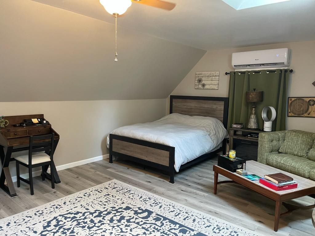 Spacious King Bed Studio Close To Mission Hospital And Biltmore Village - Photo 3