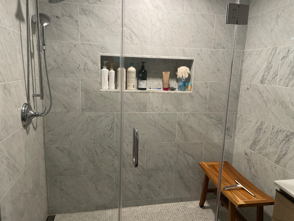 Secluded home with spacious Room and private bathroom. - Photo 3