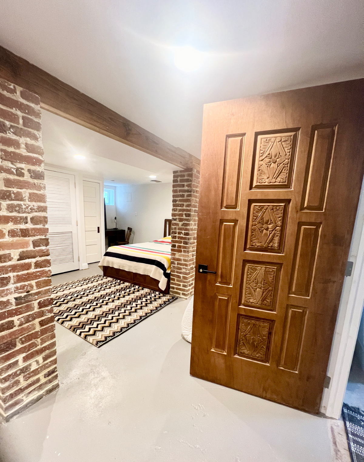 Large Studio Basement Apartment | Private Entrance | In-Unit Washer/Dryer | 16th Street Heights - Photo 2