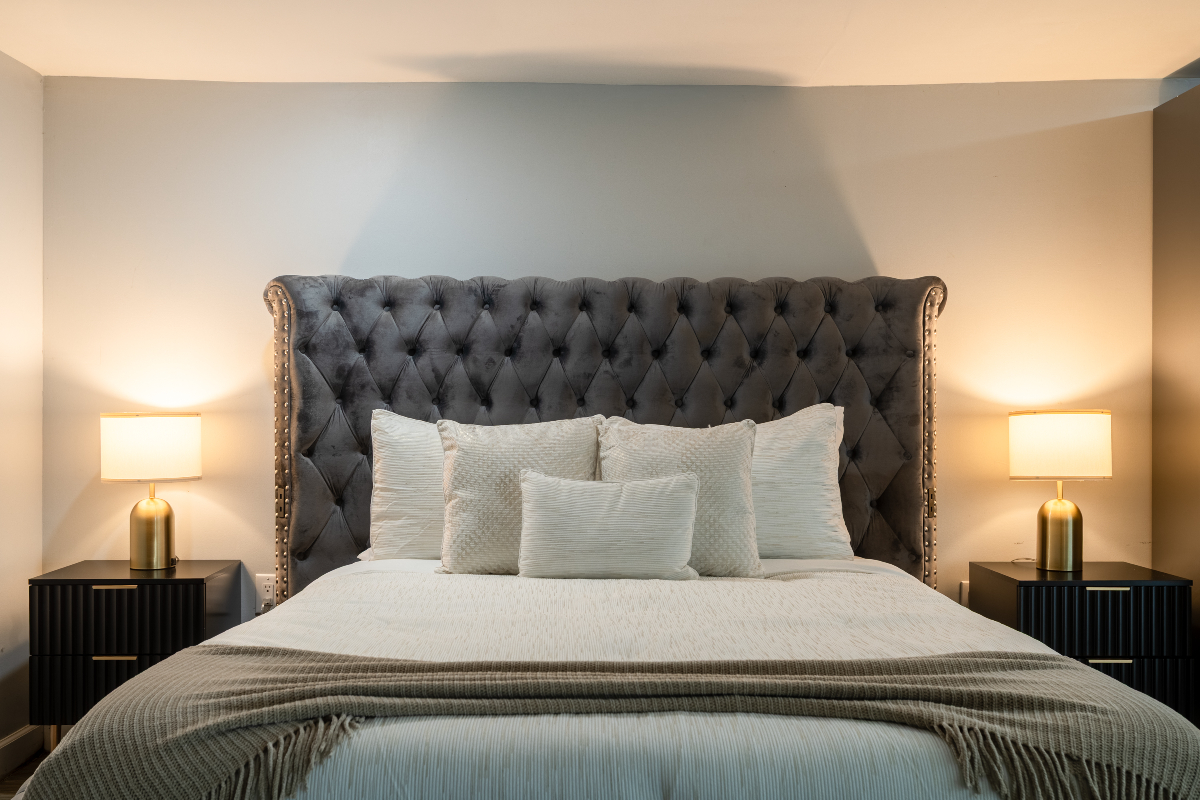 The Boca Abode | 2BR/2BTH w/ Jacuzzi Tub + Private Backyard in Brooklyn, NY - Photo 4