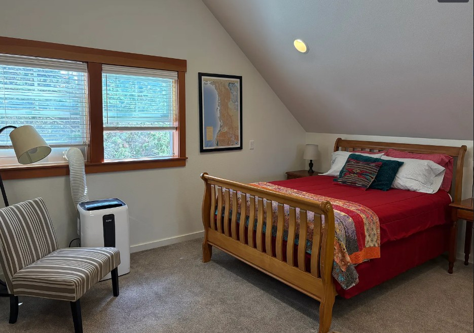 Studio Apartment - Photo 3