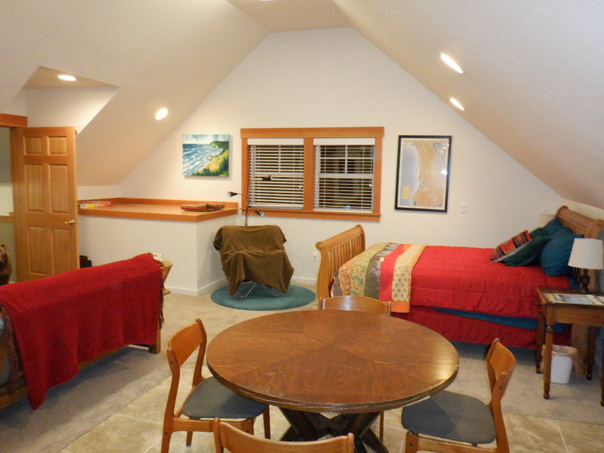 Studio Apartment - Photo 5