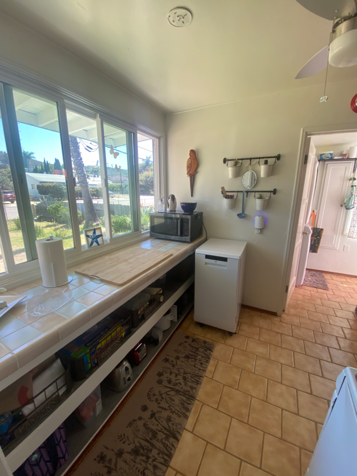 Your Cozy Home Away From Home | 2BR 1BA + Office | Near Hospitals, Beaches, Downtown And Everyday Conveniences - Photo 6
