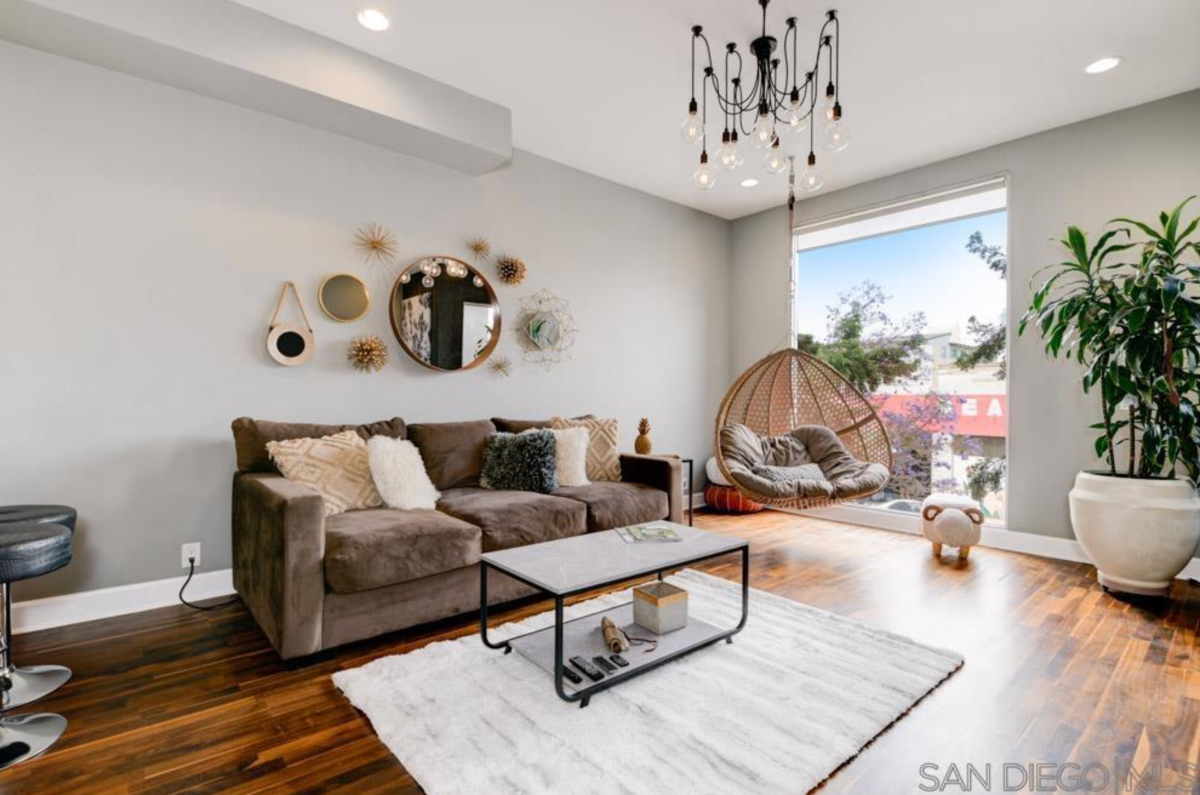 Spacious Downtown Condo with Private Garage | Walk to Gaslamp & Petco Park - Photo 1