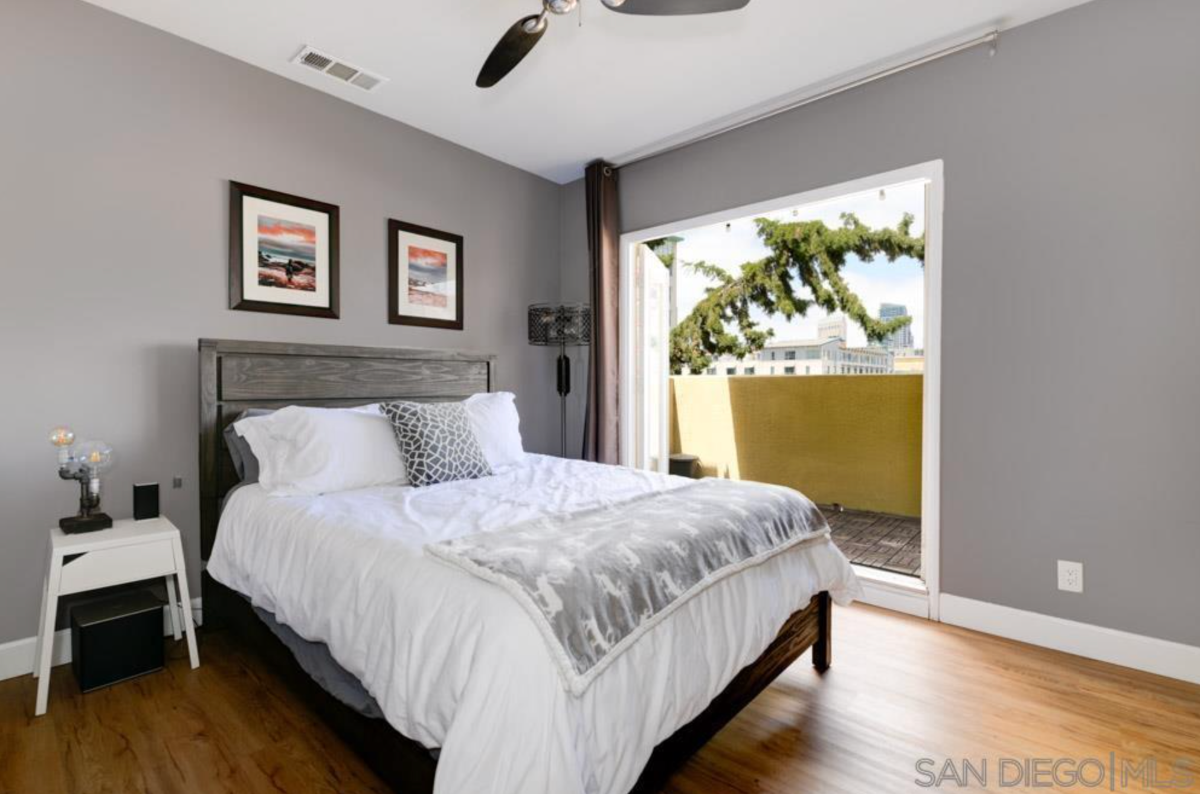 Spacious Downtown Condo with Private Garage | Walk to Gaslamp & Petco Park - Photo 5