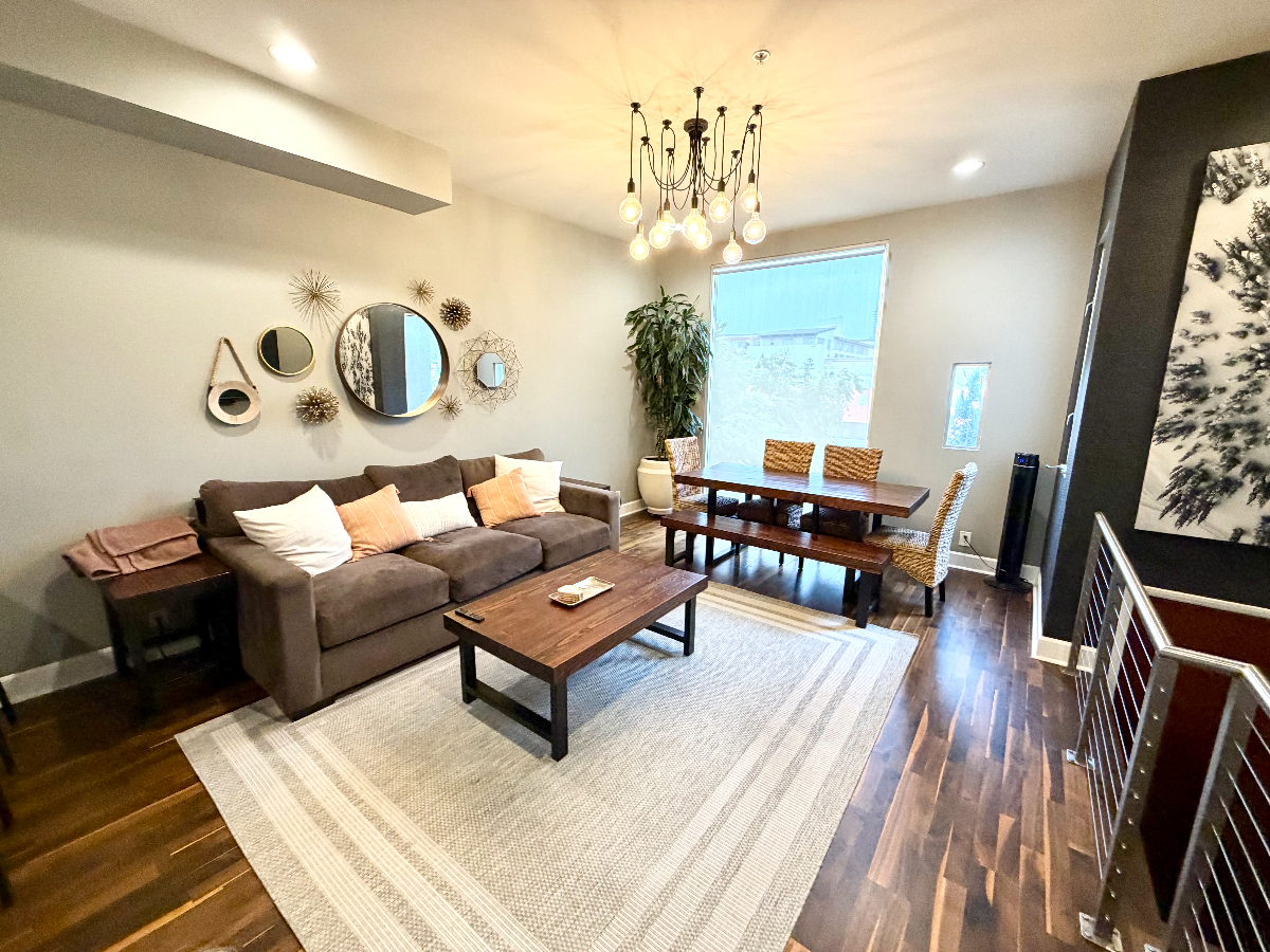 Spacious Downtown Condo with Private Garage | Walk to Gaslamp & Petco Park - Photo 3