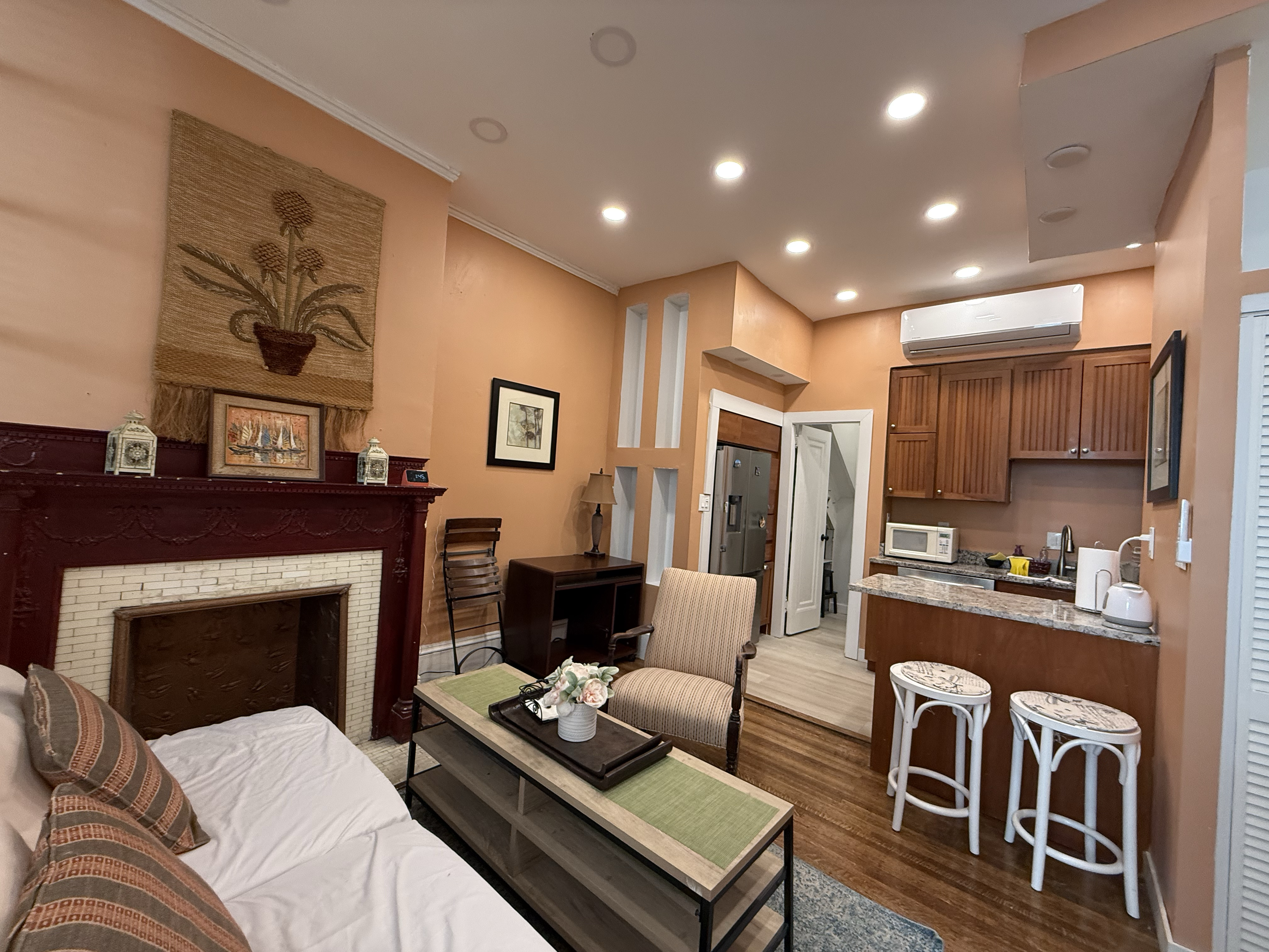 the perfect blend of quiet residential charm and dynamic city living in one of DC's premier neighbor - Photo 2