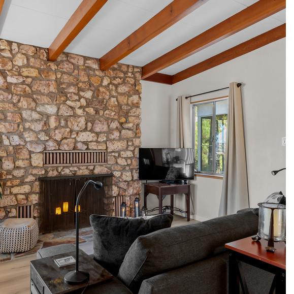 Bright Canyon View Retreat With King Suite And Easy Access To San Diego Hospitals - Photo 4