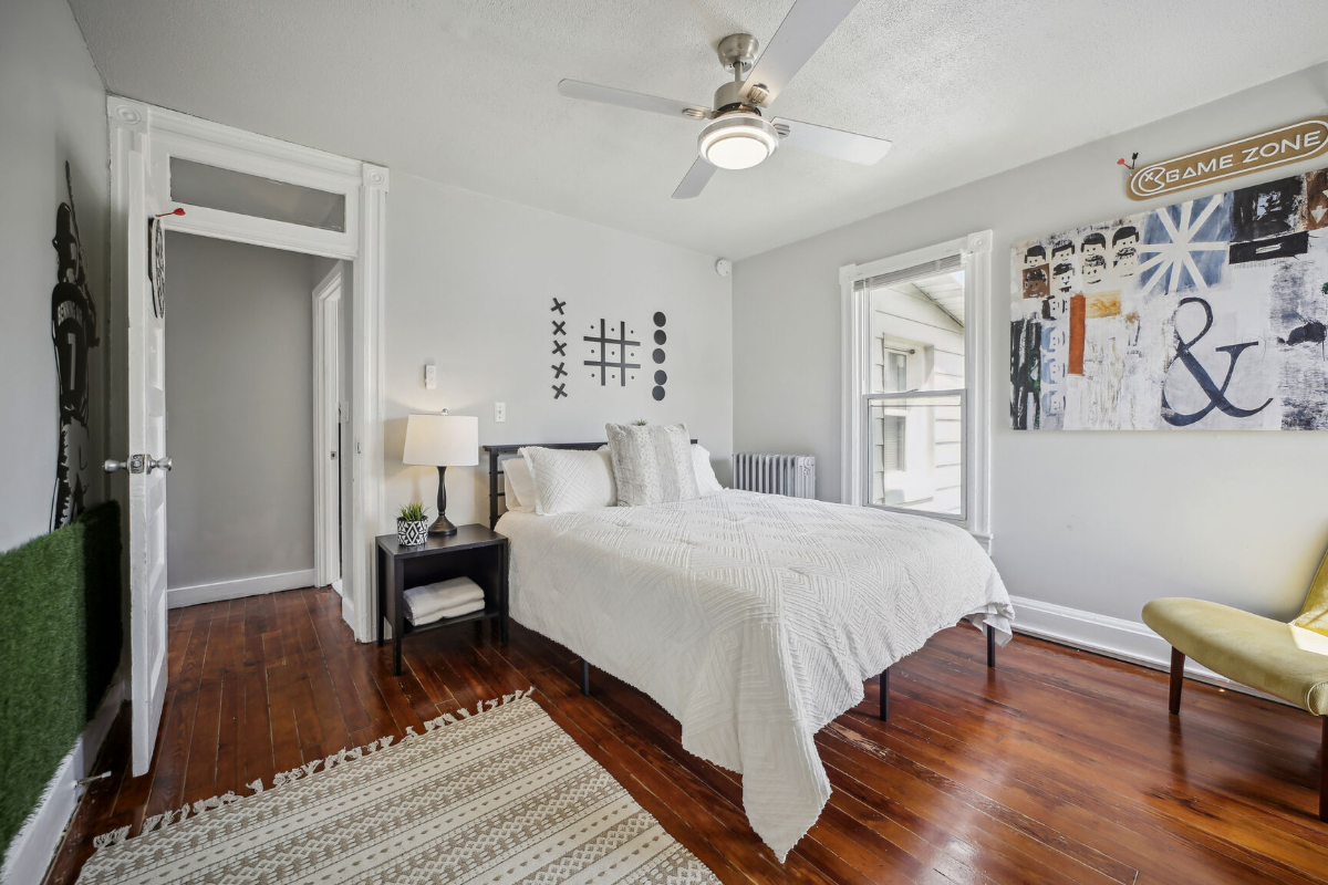 Beautiful Fully Furnished DC Retreat Near Hospitals & Military Bases   Spacious 3BR DC Home | Near H - Photo 8