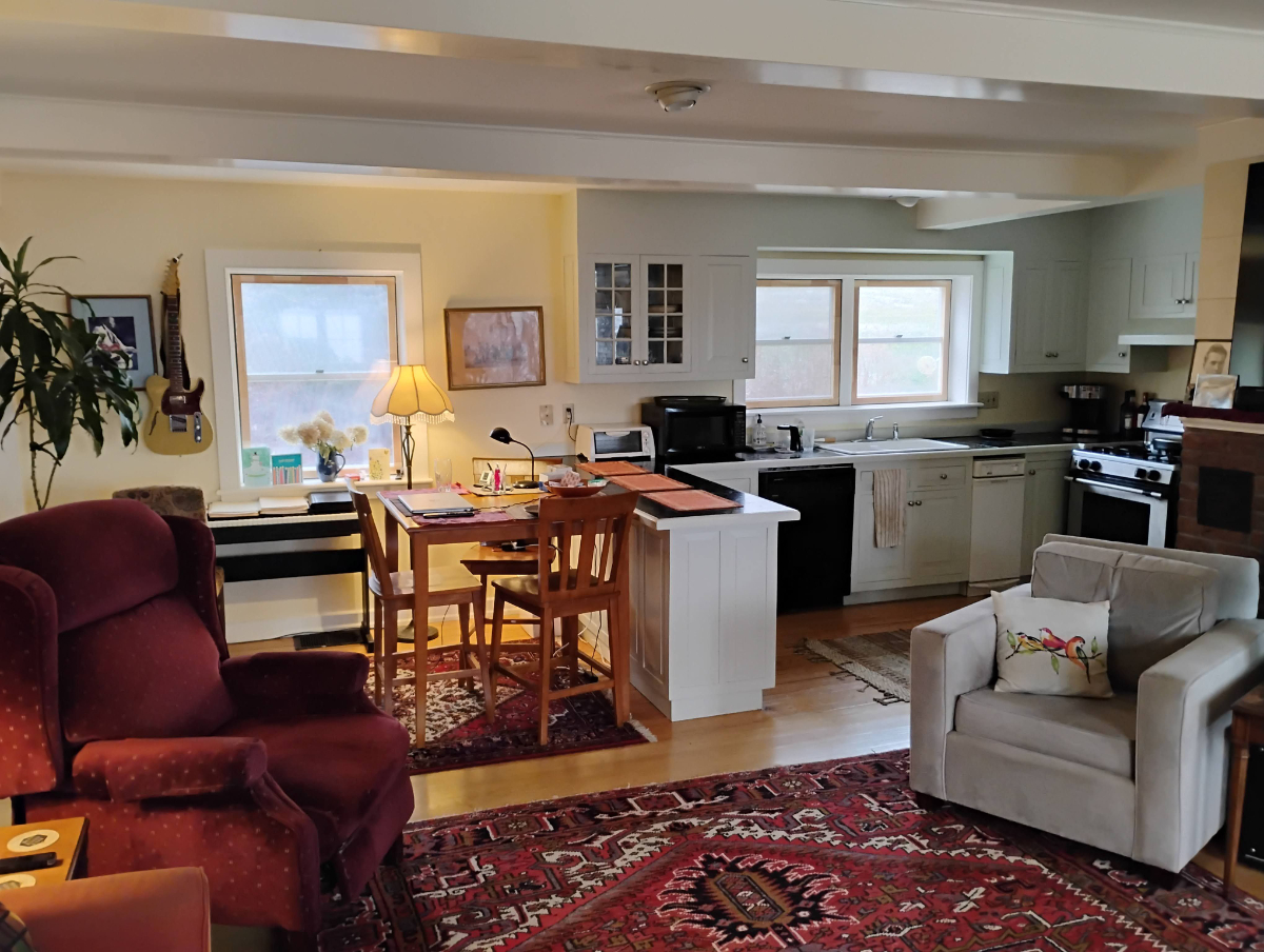 3-Bedroom in Norwich VT - Photo 2