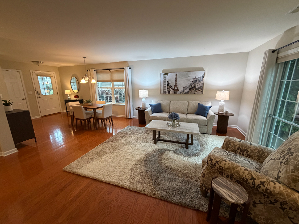 2 Bedroom, 2 Bath with a Garage!  New Furniture and Fresh Paint! Remodeled Kitchen - Photo 8