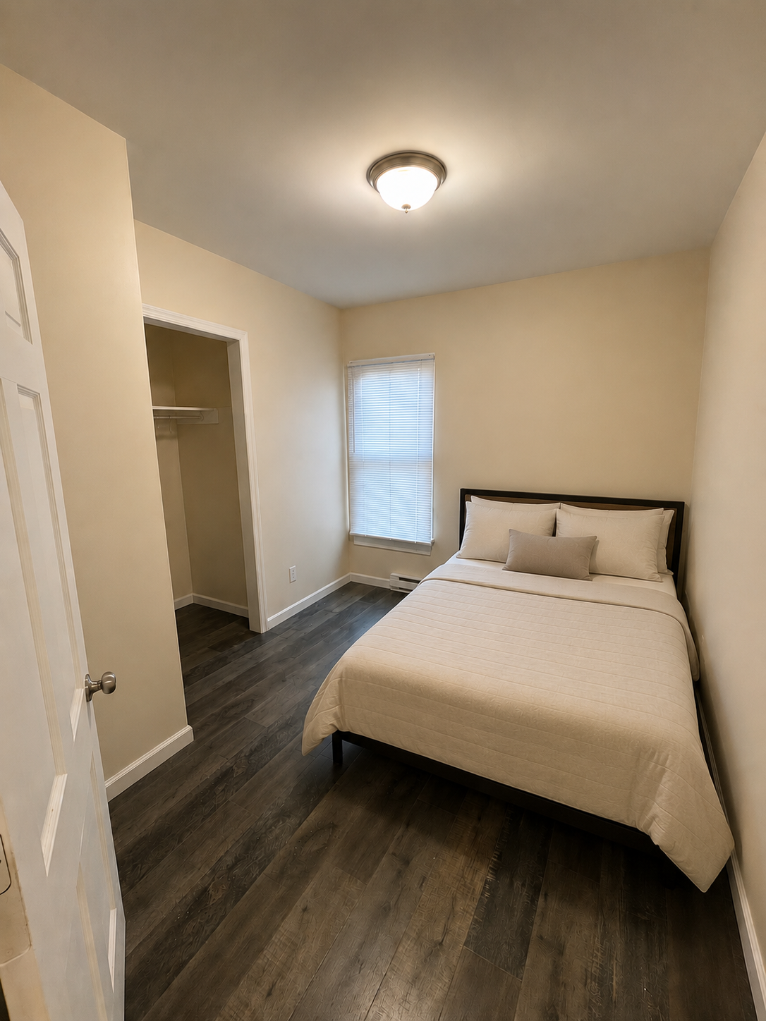 Cozy 2BR/1BA Near Syracuse University & SUNY Upstate Medical - Photo 5