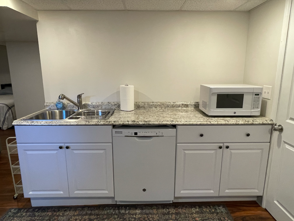 Syracuse, NY Tipperary Hill Studio Apartment - Photo 5