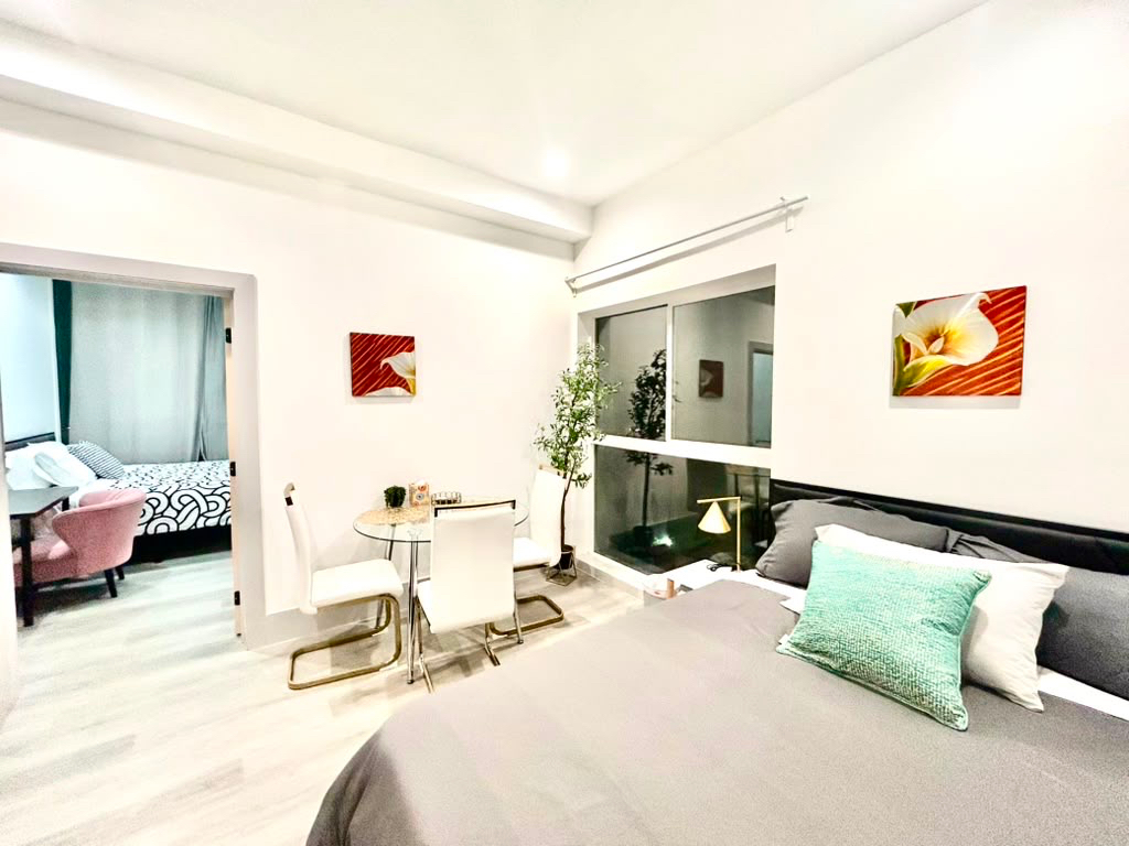 Modern Glass Secure Residences | Free Underground Parking Cozy110 - Photo 3