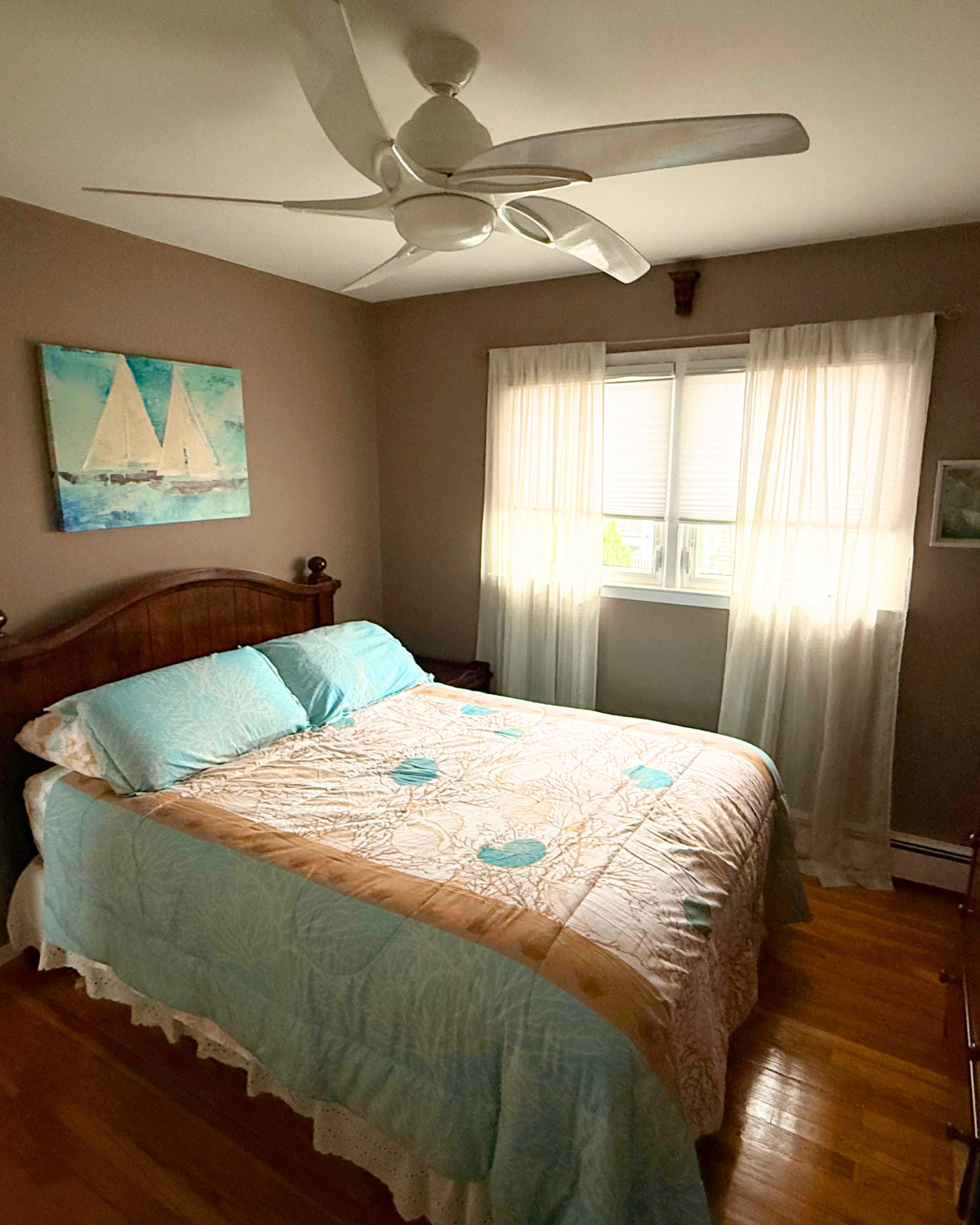 Peaceful Canal-Front Retreat | Near Hospitals, LIRR & Beaches - Photo 6