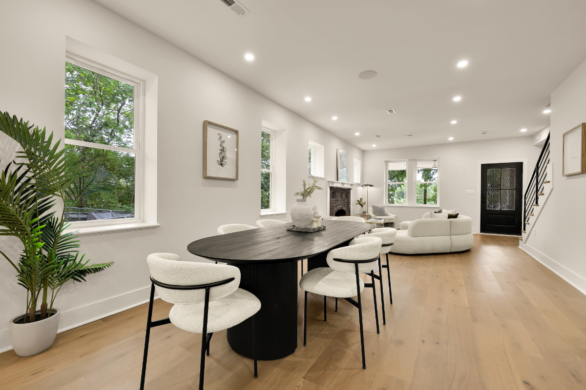 Fully Furnished Executive 4 Bedroom & Den w/ 3.5 baths Home | Off-Street Parking, EV Charger, Outdoo - Photo 7