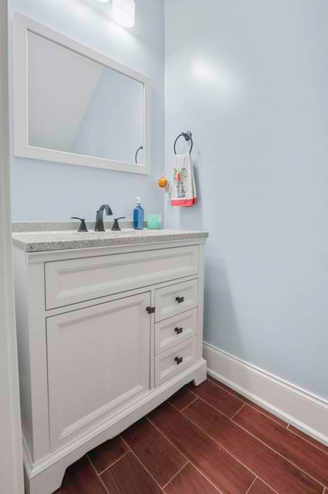 Fully Furnished Master Bedroom with Walk-in Closet and Large Private Bathroom - Photo 10