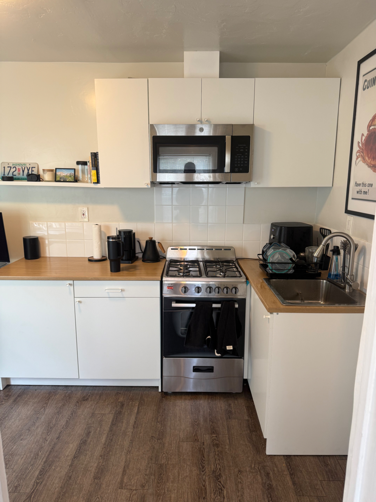 Super cute 1 bed 1 bath in the heart of crown point - Photo 5
