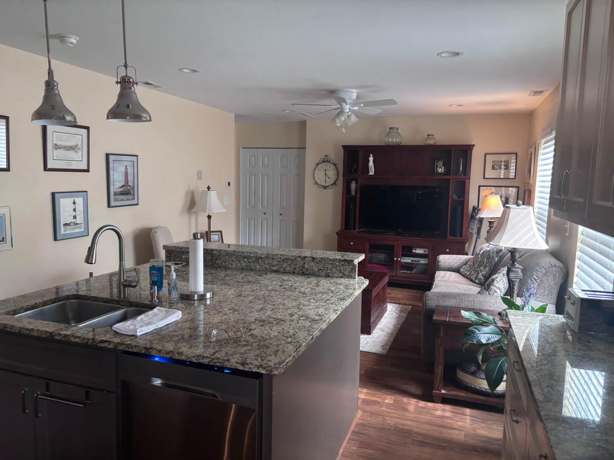 Cozy Furnished Great Bridge Retreat - Ideal for Traveling Professionals