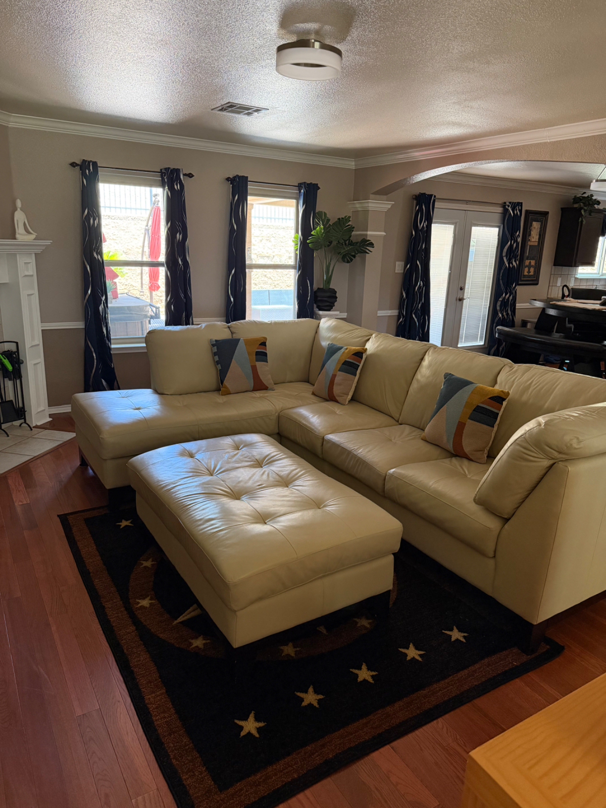 The Colorado House | 3BR Near Ft. Hood | Hot Tub & Pool Table - Photo 2