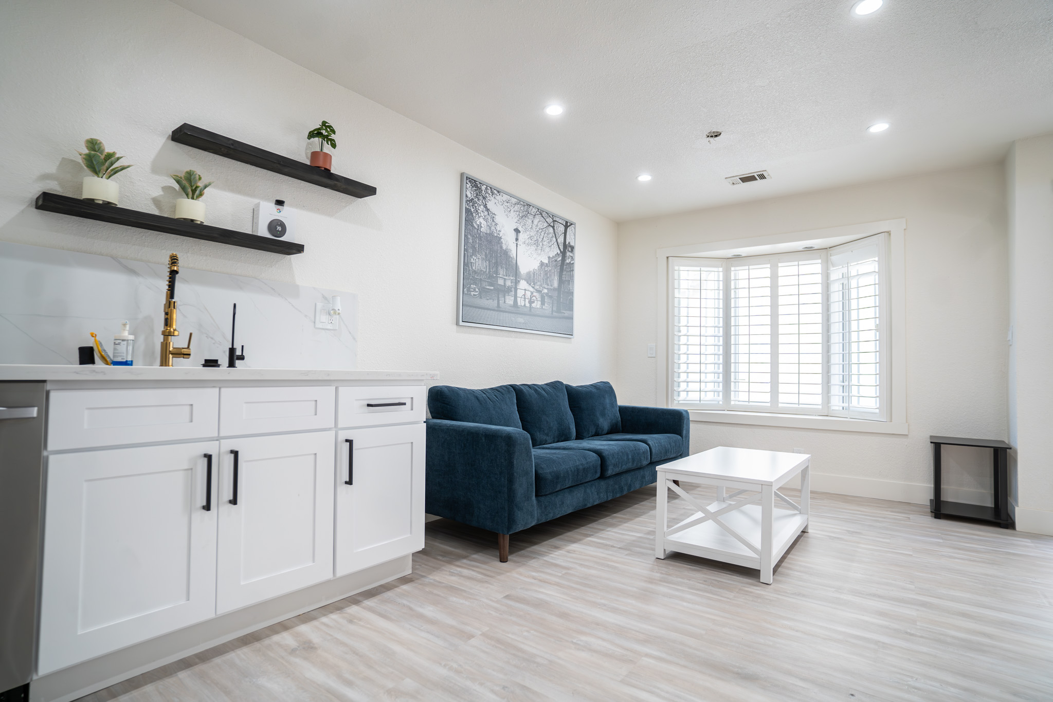Brand new remodel house, safe neighborhood, Private house - Photo 3