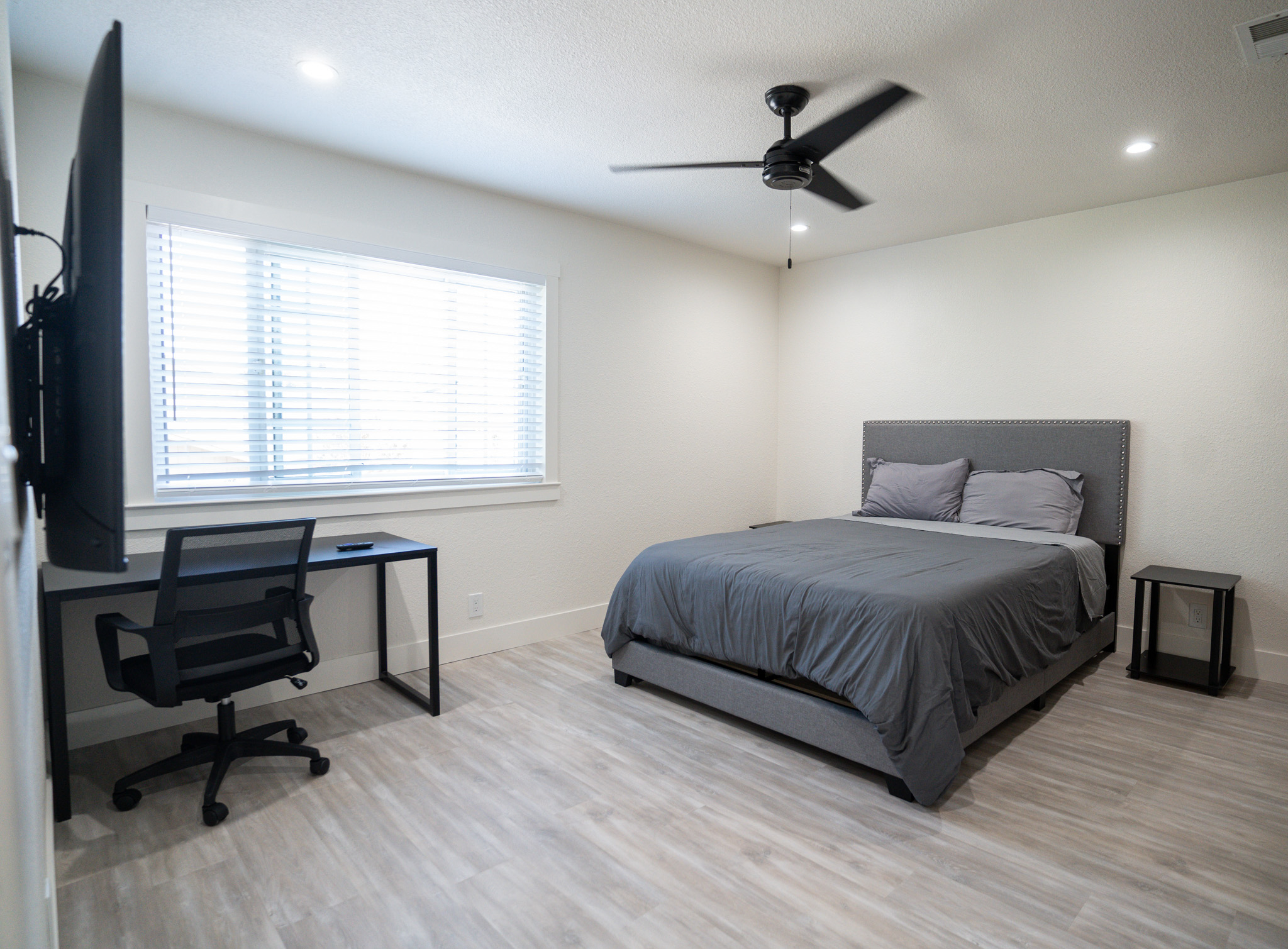 Brand new remodel house, safe neighborhood, Private house - Photo 5