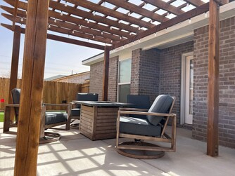 Stylish Boho Bungalow - Photo 3