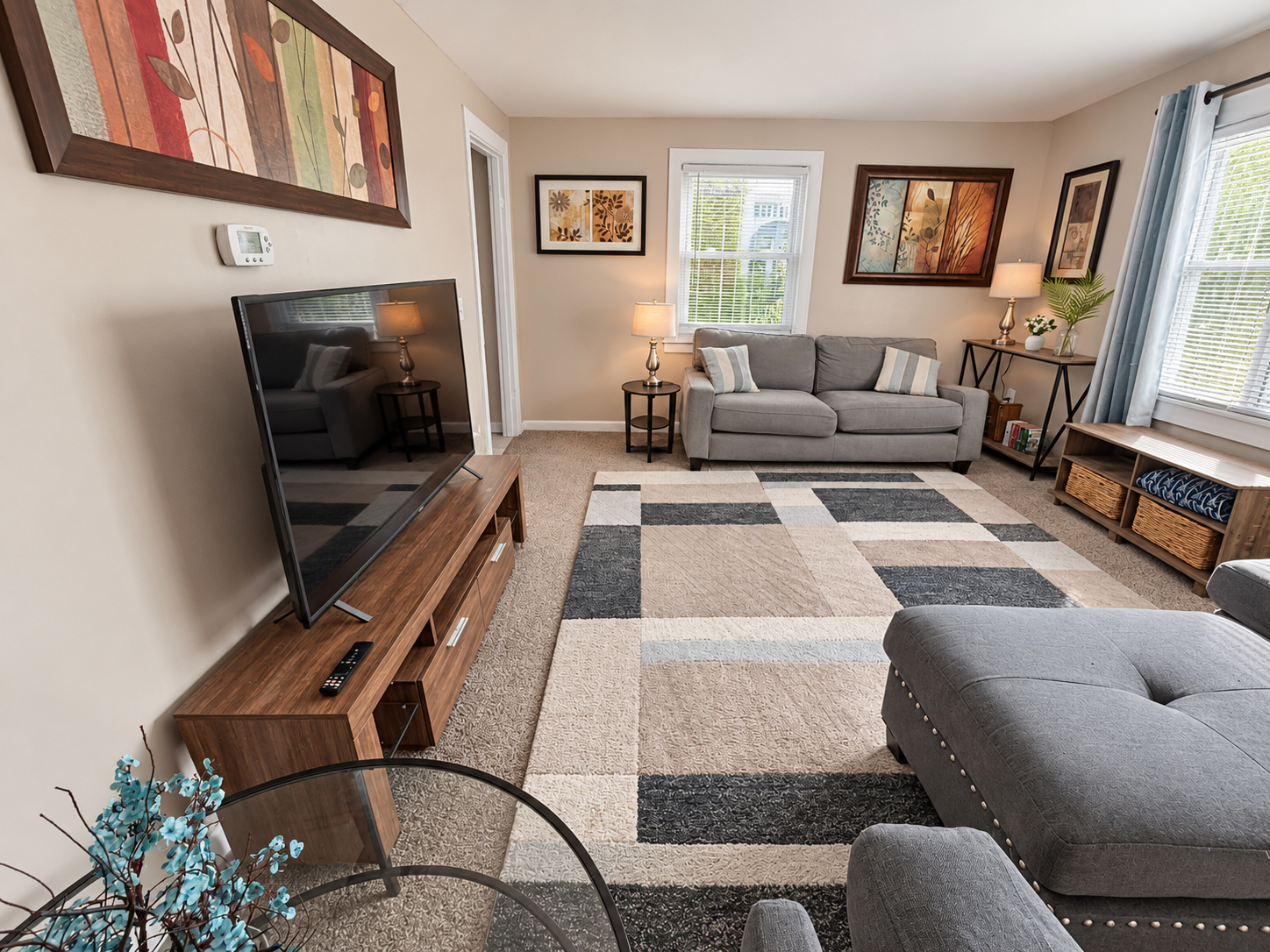 Newly Renovated Fully Furnished Comfortable 2BR apt in Vibrant & Walkable South Wedge of Rochester - Photo 1