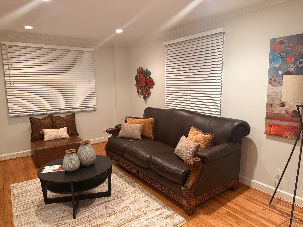 Stylish DC Retreat | Free Street Parking | Fully Furnished | Ideal for Travel Professionals - Photo 9