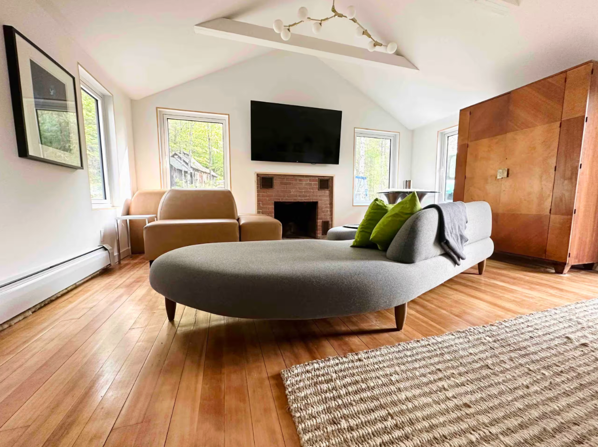 Beautiful, Modern Southern Vermont Ski House with HOT TUB! - Photo 4