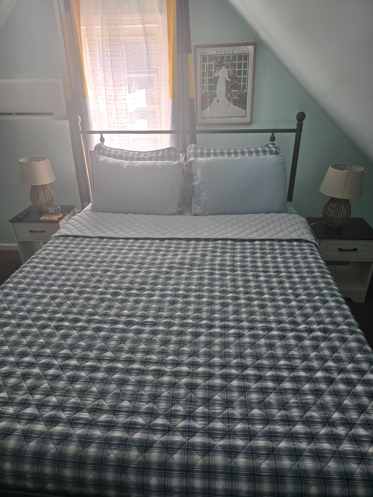 2 Private Rooms in Shared Home Near Transit, Shops & Parks - Photo 1