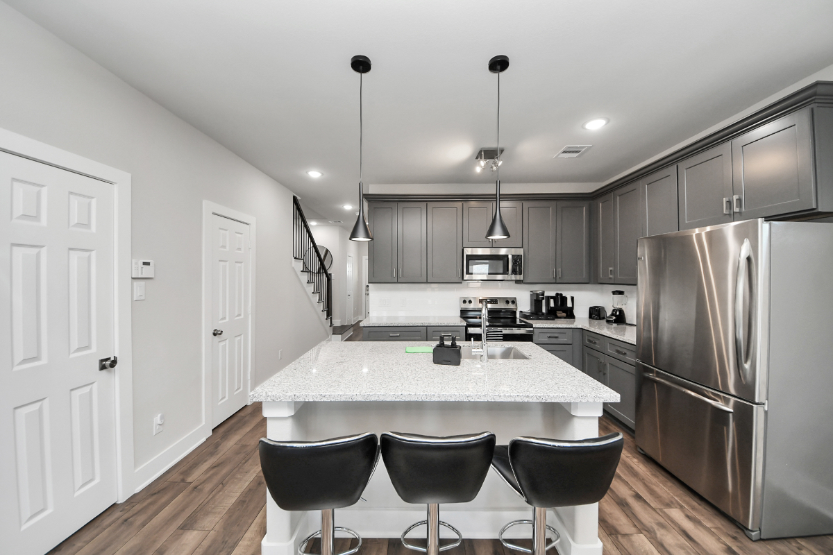 Fully Furnished Houston Duplex | Close to Refineries, Port & Medical Centers - Photo 7