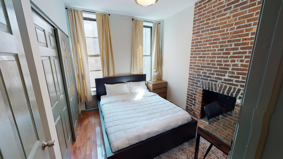 Private Bedroom in East Harlem 577 B - Photo 1