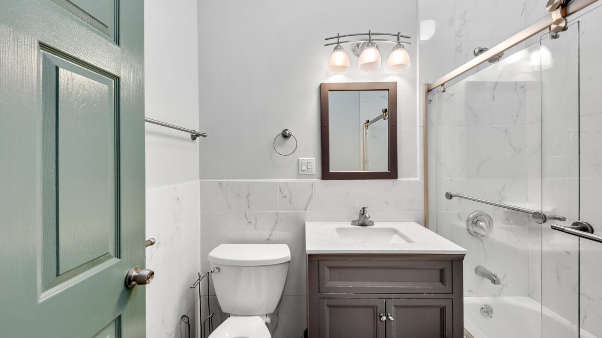 Private Bedroom in  East Harlem 577 B - Photo 8