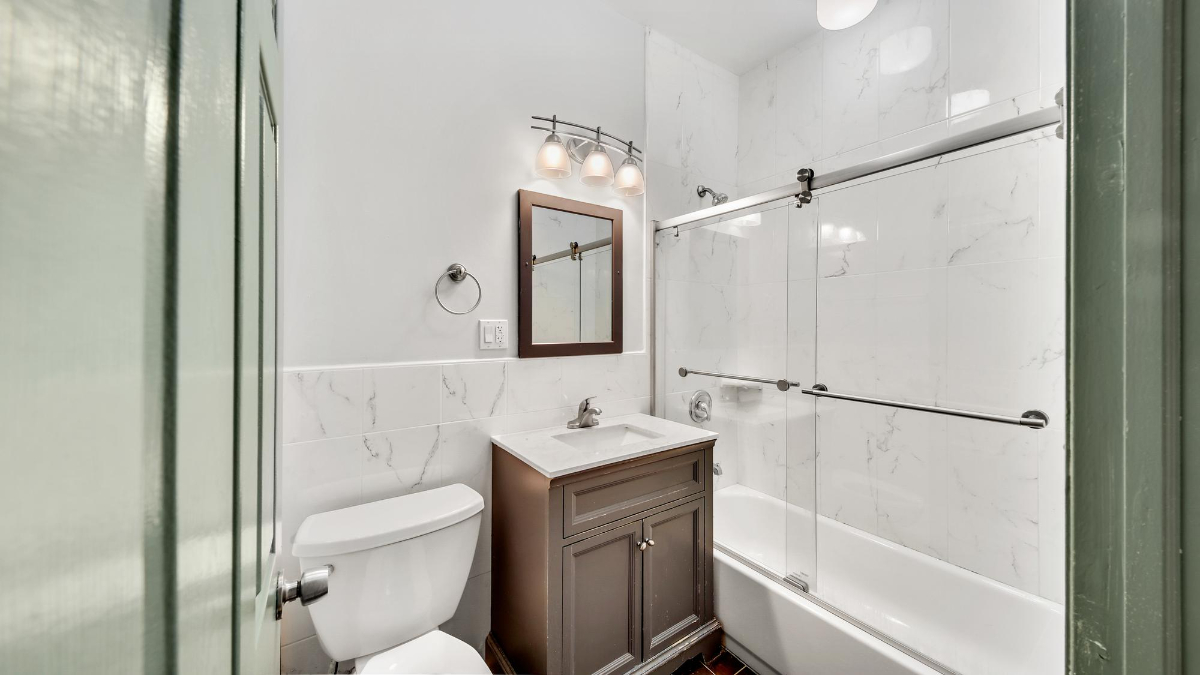 Private Bedroom in  East Harlem 577 B - Photo 7