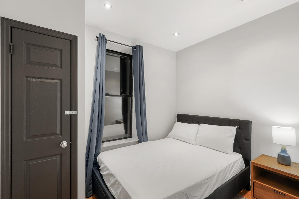 Private Bedroom in Upper West Side 758 A - Photo 1