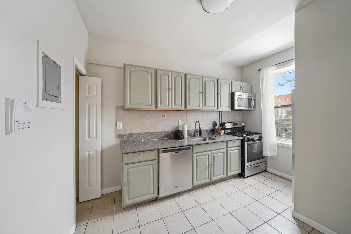 Private Bedroom in Flatbush 873 A - Photo 6