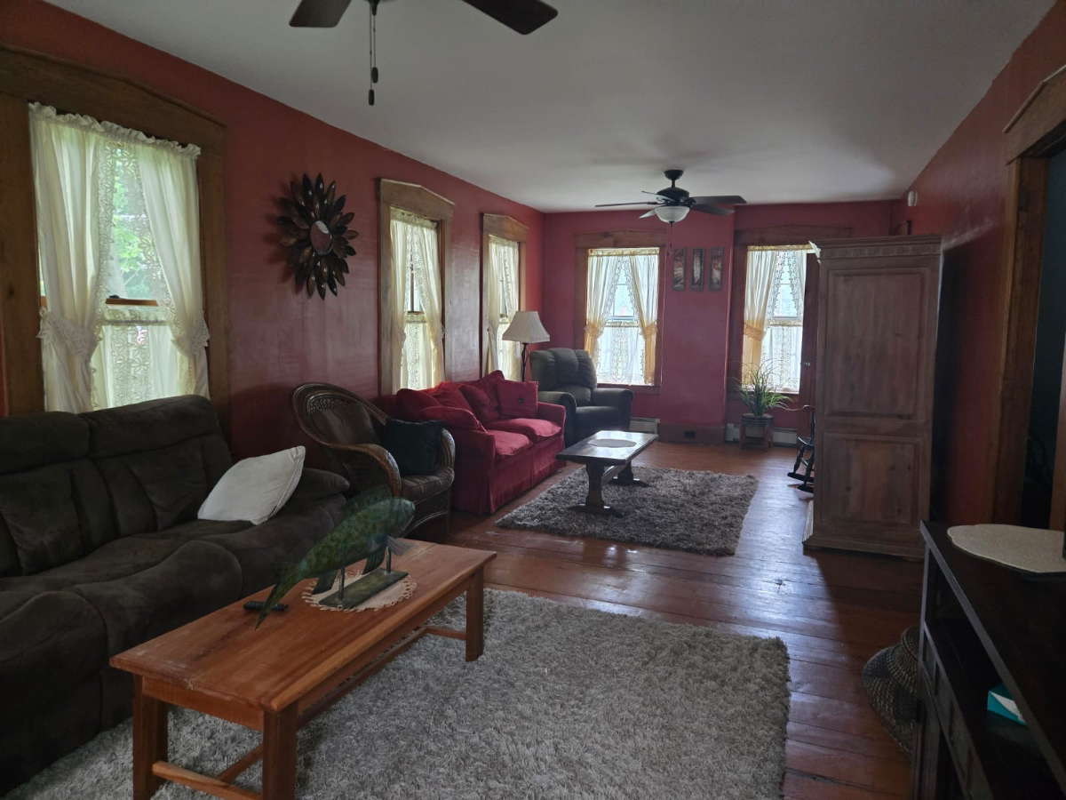 The Travelers Haven - Photo 6